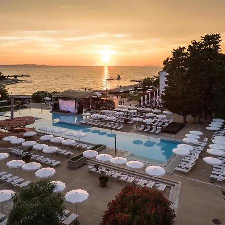 Falkensteiner Club Funimation Borik מלון 4*