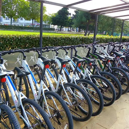 호텔 팔켄스타이너 클럽 푸니메이션 보리크