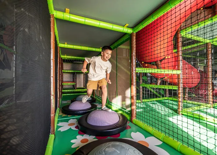 Falkensteiner Club Funimation Borik זאדאר