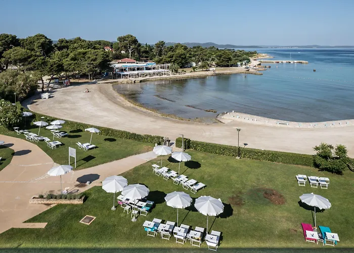 Falkensteiner Club Funimation Borik מלון