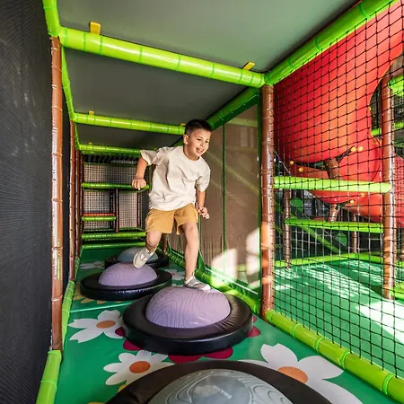 ファルケンシュタイナー クラブ フニメーション ボリック ザダル