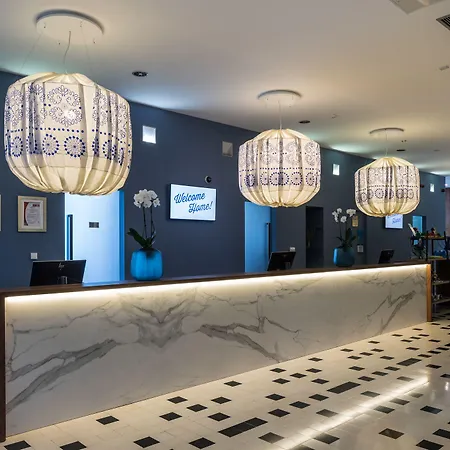 ホテル ファルケンシュタイナー クラブ フニメーション ボリック 4*