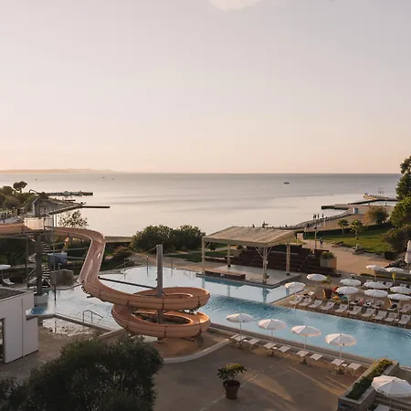 ファルケンシュタイナー クラブ フニメーション ボリック 4*